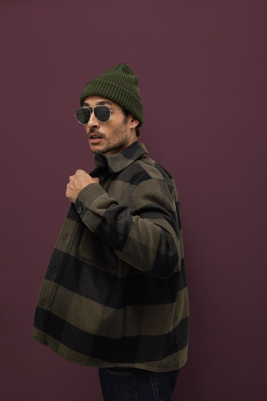 jaqueta masculina xadrez com bolso frontal