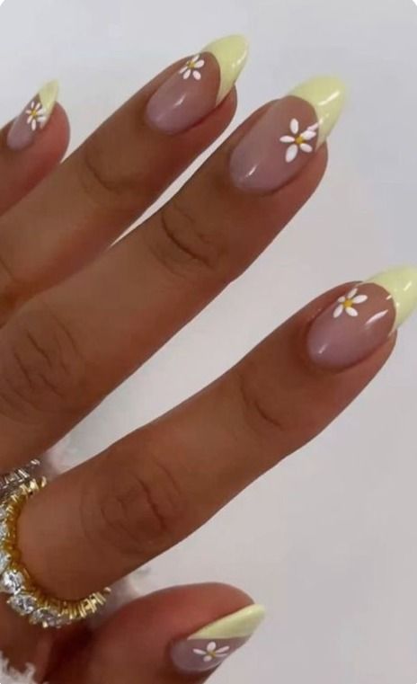 unhas francesinhas amarelas