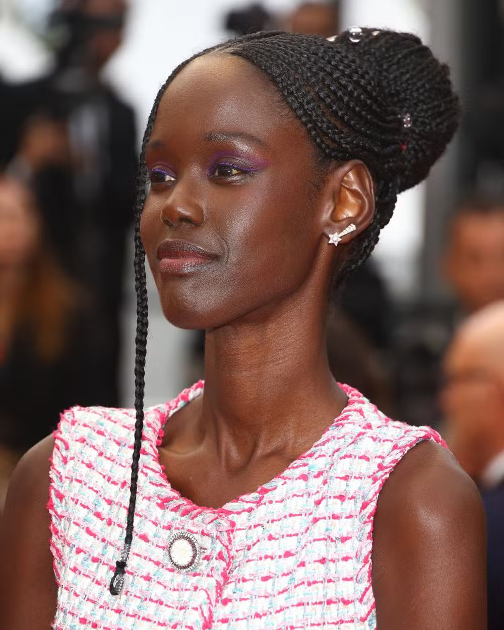 Ramata Toulaye tendências maquiagem Cannes 2024 pele natural e iluminada