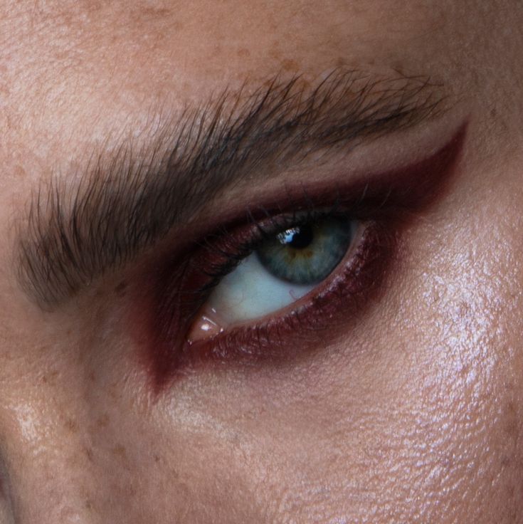 lápis de olho vinho 