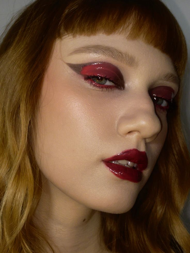 lápis de olho vinho 