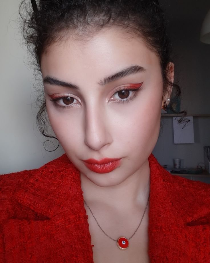 lápis de olho vinho 