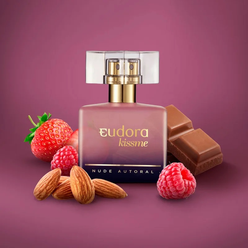 Kiss Me Nude Autoral