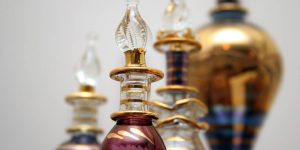Frascos de perfumes árabes variados