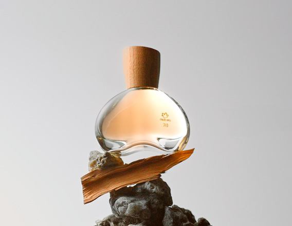 Natura 740 Sândalo perfume premium